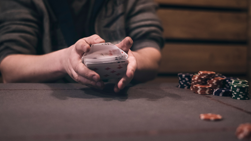 Criar uma presença forte é essencial, e Thiago Viana explica como fazer isso no Poker.