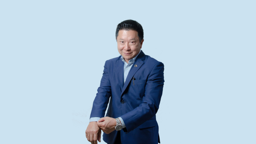 Milton Seigi Hayashi destaca o ensino em cirurgia plástica como forma de cuidado.